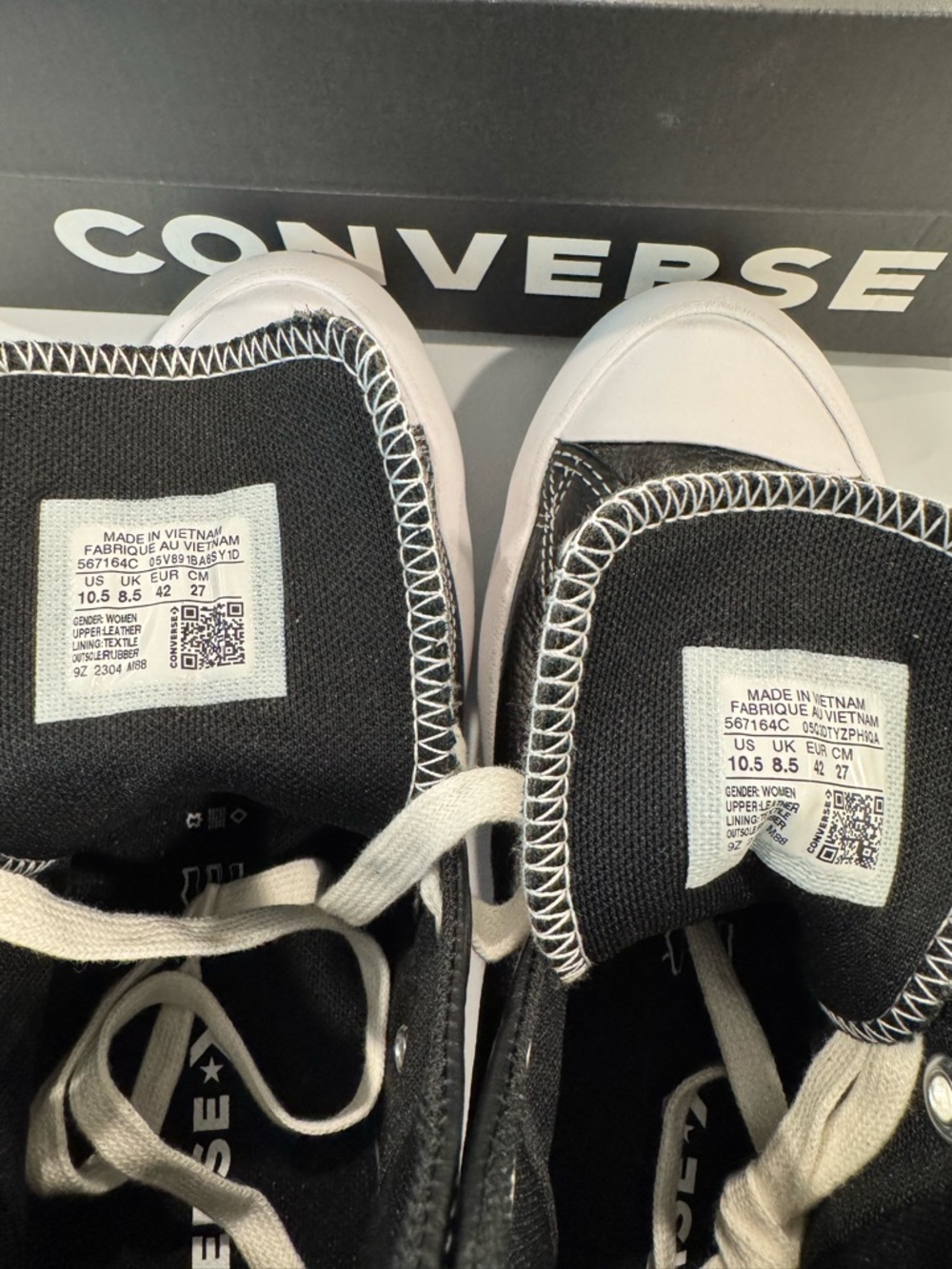 Black High-Top Leather Converse - Picture 7 of 8